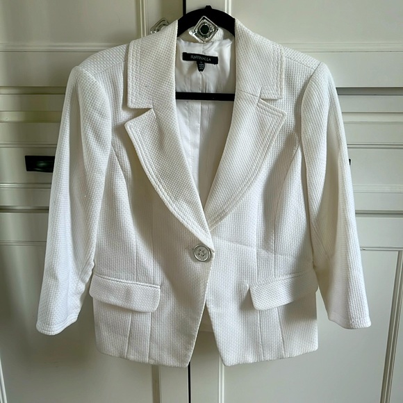 Ladies, white blazer three-quarter sleeve - Picture 1 of 3